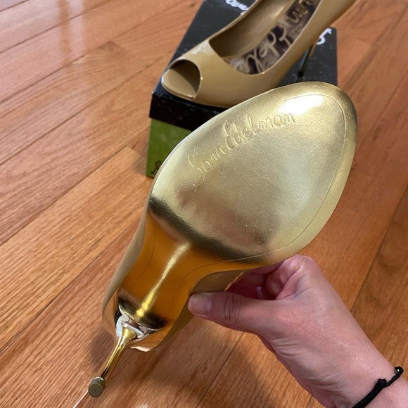 Sam Edelman nude pumps - Picture 3 of 5